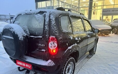 Chevrolet Niva I рестайлинг, 2011 год, 550 000 рублей, 1 фотография