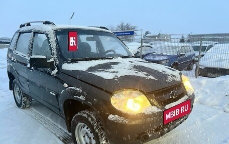 Chevrolet Niva I рестайлинг, 2011 год, 550 000 рублей, 3 фотография