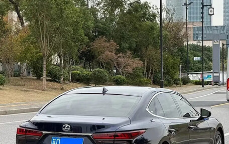 Lexus LS IV, 2021 год, 8 100 000 рублей, 3 фотография