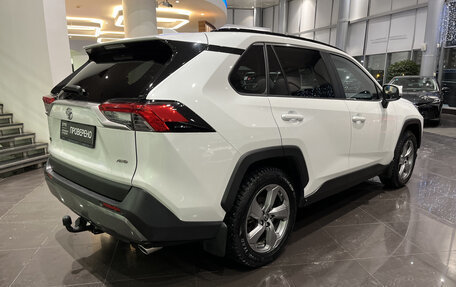 Toyota RAV4, 2021 год, 4 320 000 рублей, 6 фотография