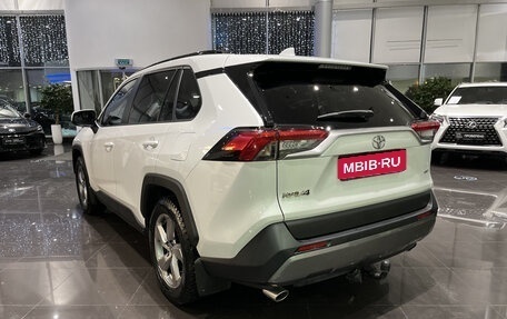 Toyota RAV4, 2021 год, 4 320 000 рублей, 8 фотография