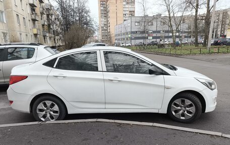 Hyundai Solaris II рестайлинг, 2016 год, 650 000 рублей, 2 фотография