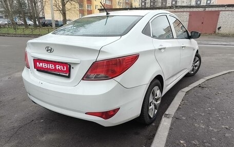 Hyundai Solaris II рестайлинг, 2016 год, 650 000 рублей, 3 фотография