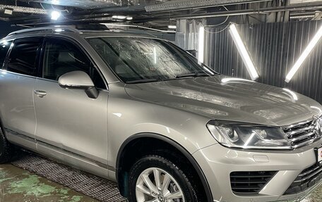 Volkswagen Touareg III, 2015 год, 3 199 000 рублей, 2 фотография