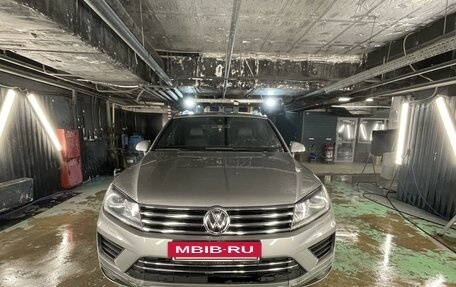 Volkswagen Touareg III, 2015 год, 3 199 000 рублей, 4 фотография