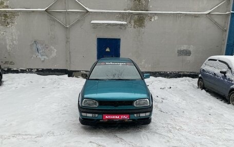 Volkswagen Golf III, 1994 год, 370 000 рублей, 1 фотография