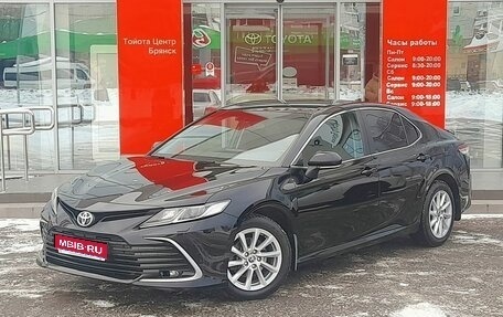 Toyota Camry, 2021 год, 3 499 000 рублей, 1 фотография