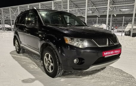 Mitsubishi Outlander III рестайлинг 3, 2008 год, 895 000 рублей, 18 фотография