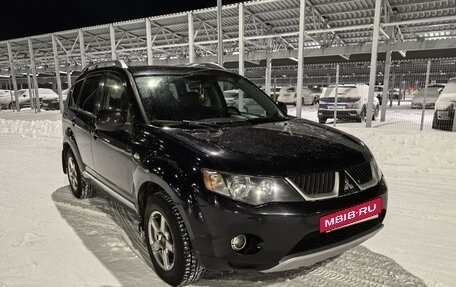 Mitsubishi Outlander III рестайлинг 3, 2008 год, 895 000 рублей, 13 фотография