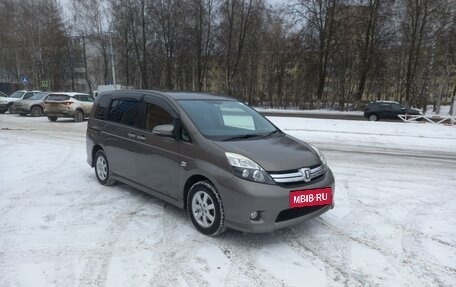 Toyota ISis I, 2014 год, 1 550 000 рублей, 7 фотография