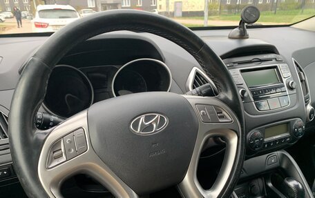 Hyundai ix35 I рестайлинг, 2012 год, 1 150 000 рублей, 24 фотография