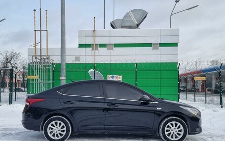 Hyundai Solaris II рестайлинг, 2020 год, 1 800 000 рублей, 5 фотография