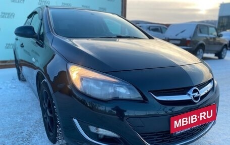 Opel Astra J, 2013 год, 880 000 рублей, 2 фотография