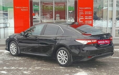 Toyota Camry, 2021 год, 3 499 000 рублей, 7 фотография