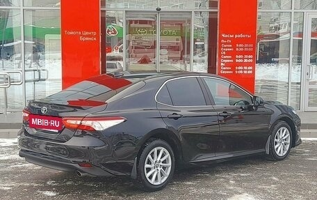 Toyota Camry, 2021 год, 3 499 000 рублей, 5 фотография