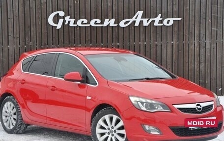 Opel Astra J, 2011 год, 800 000 рублей, 7 фотография