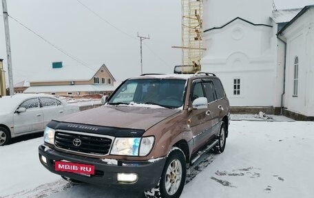 Toyota Land Cruiser 100 рестайлинг 2, 1999 год, 1 500 000 рублей, 6 фотография