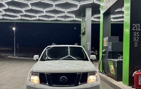 Nissan Pathfinder, 2011 год, 1 900 000 рублей, 2 фотография