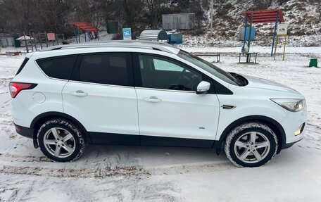 Ford Kuga III, 2017 год, 1 630 000 рублей, 6 фотография