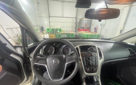 Opel Astra J, 2011 год, 620 000 рублей, 17 фотография