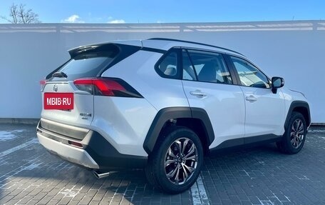 Toyota RAV4, 2024 год, 4 650 000 рублей, 6 фотография