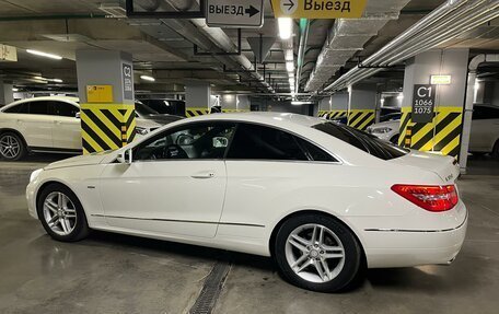 Mercedes-Benz E-Класс, 2009 год, 1 190 000 рублей, 5 фотография