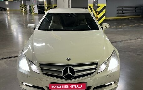 Mercedes-Benz E-Класс, 2009 год, 1 190 000 рублей, 4 фотография