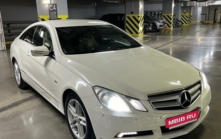 Mercedes-Benz E-Класс, 2009 год, 1 190 000 рублей, 3 фотография