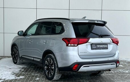 Mitsubishi Outlander III рестайлинг 3, 2021 год, 3 239 000 рублей, 8 фотография