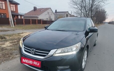 Honda Accord IX рестайлинг, 2013 год, 1 680 000 рублей, 1 фотография