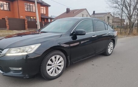 Honda Accord IX рестайлинг, 2013 год, 1 680 000 рублей, 7 фотография