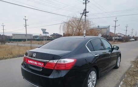 Honda Accord IX рестайлинг, 2013 год, 1 680 000 рублей, 2 фотография