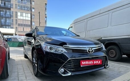 Toyota Camry, 2016 год, 1 950 000 рублей, 7 фотография