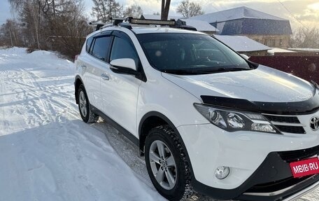 Toyota RAV4, 2015 год, 2 975 000 рублей, 3 фотография