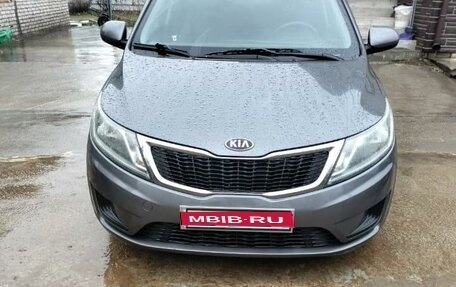 KIA Rio III рестайлинг, 2013 год, 690 000 рублей, 1 фотография