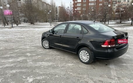 Volkswagen Polo VI (EU Market), 2013 год, 825 000 рублей, 2 фотография