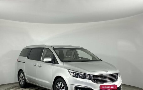 KIA Carnival III, 2015 год, 2 270 000 рублей, 2 фотография