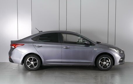 Hyundai Solaris II рестайлинг, 2018 год, 1 389 000 рублей, 5 фотография