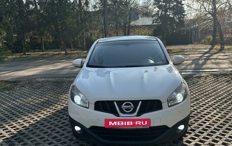 Nissan Qashqai, 2010 год, 990 000 рублей, 2 фотография