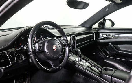 Porsche Panamera II рестайлинг, 2011 год, 3 000 000 рублей, 16 фотография