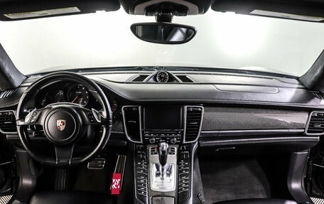 Porsche Panamera II рестайлинг, 2011 год, 3 000 000 рублей, 14 фотография