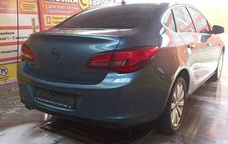 Opel Astra J, 2013 год, 920 000 рублей, 8 фотография