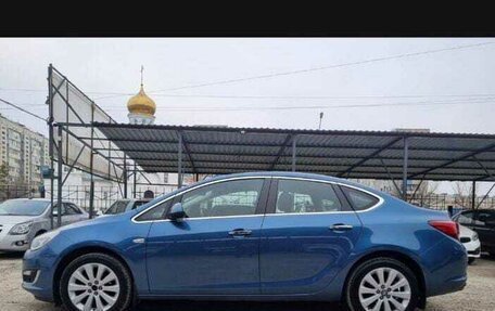 Opel Astra J, 2013 год, 920 000 рублей, 7 фотография