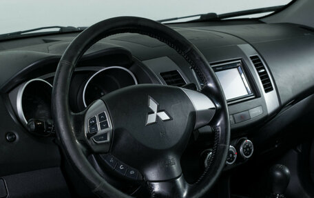 Mitsubishi Outlander III рестайлинг 3, 2008 год, 980 000 рублей, 13 фотография