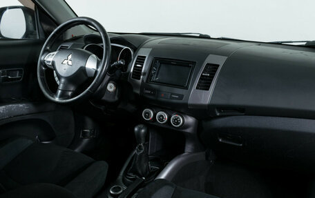 Mitsubishi Outlander III рестайлинг 3, 2008 год, 980 000 рублей, 9 фотография