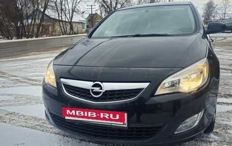 Opel Astra J, 2012 год, 950 000 рублей, 2 фотография