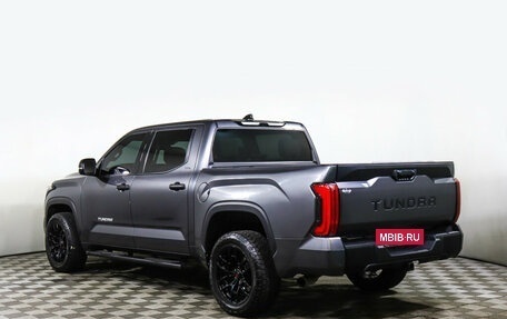 Toyota Tundra, 2022 год, 8 200 000 рублей, 7 фотография