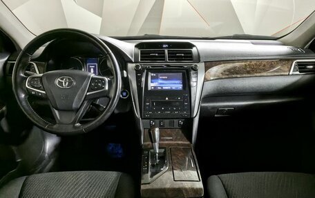 Toyota Camry, 2015 год, 1 798 000 рублей, 10 фотография