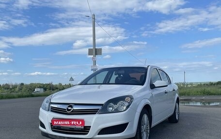 Opel Astra H, 2012 год, 650 000 рублей, 1 фотография