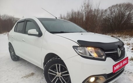 Renault Logan II, 2015 год, 1 300 000 рублей, 3 фотография